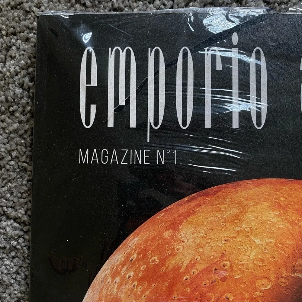 Emporio Armani September 2021 Magazine - Picture 2 of 2